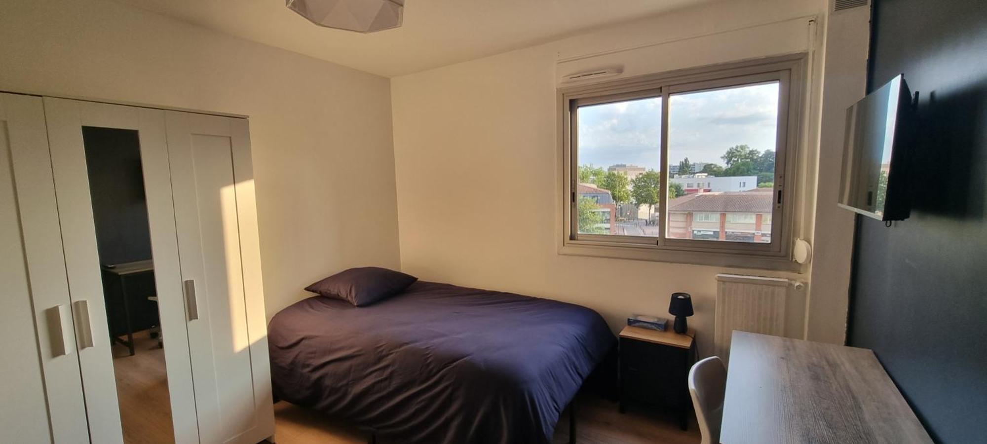 Apartment Avec Sdb Privative Dans Partage *